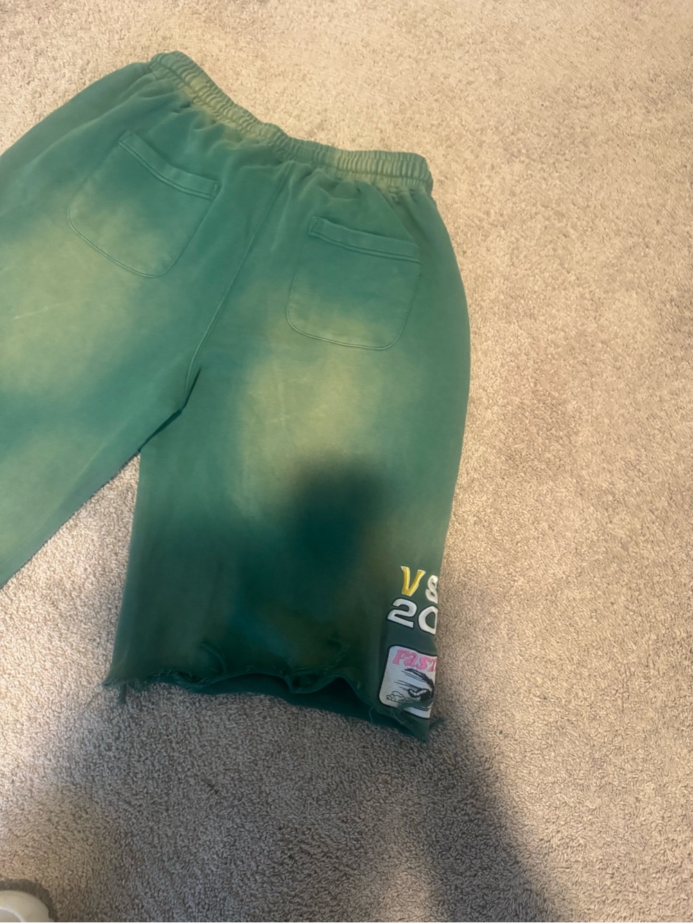 VALE FOREVER 3/4 Sweatshorts - Picture 4 of 8